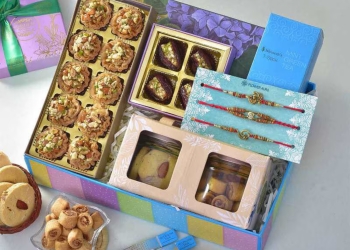 Rakhi Trio With Cookies Green Tea N Baklava Pack